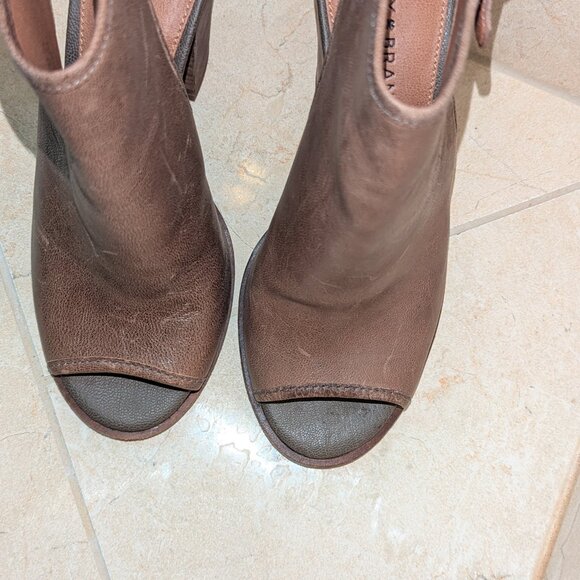 Lucky Brand Distressed Leather Chunky Heels: Peep Toe, Sling Back Bootie Size 7 - Picture 12 of 12